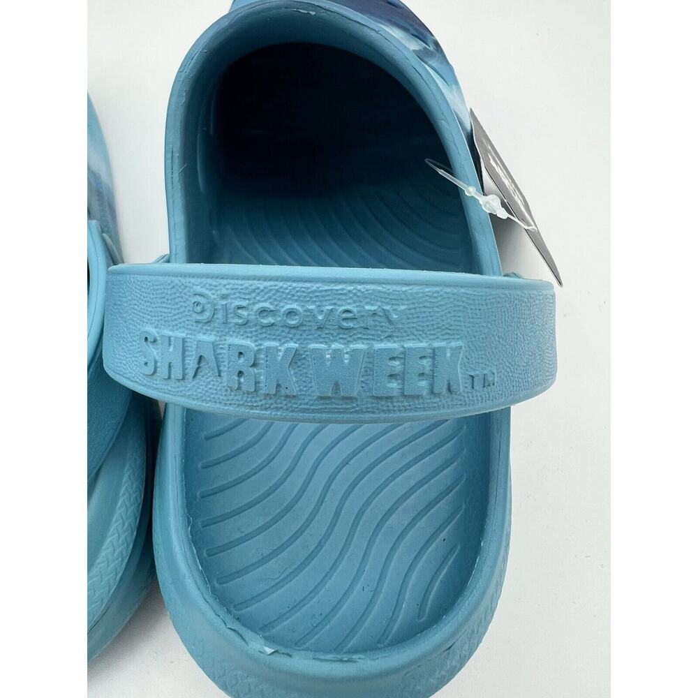 Rugged Shark, Blue Shark clogs,Boys size 6 Washable Floatable Comfortable - Picture 4 of 11